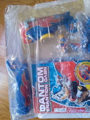 Phantom Enantion Olon Comics and Assembled Toy Pack new