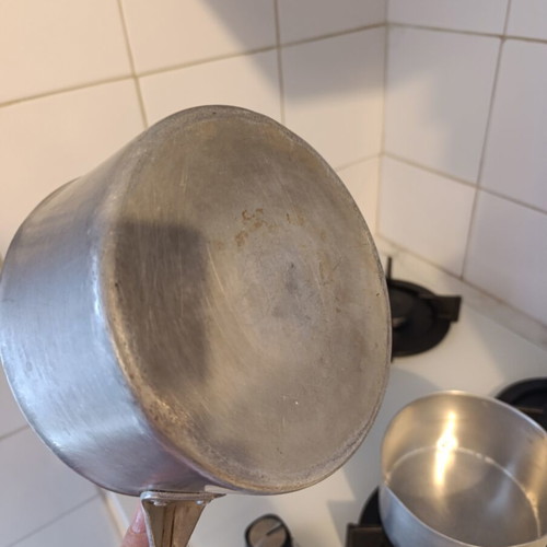 Aluminum saucepans set of three small
