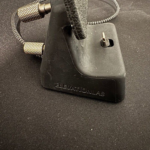 iPhone charging dock used with lightning port