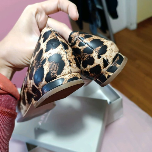 Kurt Geiger ballerinas like new, leopard print with pointed white toe