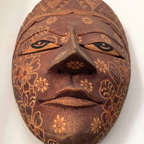 Wooden Batik Handmade Wall Mask with Flowers Indonesian Style like new