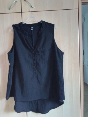 Shein women's black asymmetrical shirt, size XXXL