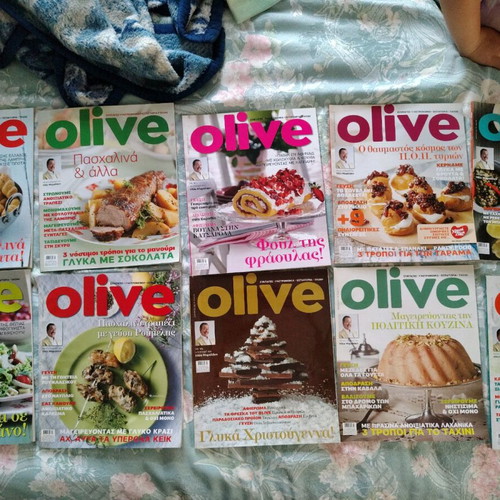 Olive cooking magazines like new, pack of 10 issues