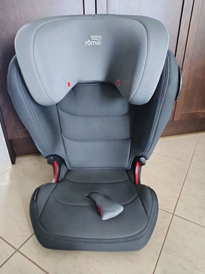 Καθισμα αυτοκινητου Britax σαν καινουργιο με isofix για παιδια 100-150 cm