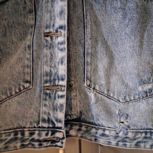 Short denim jacket women's new with rips size M