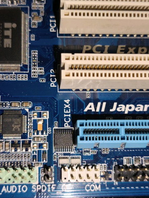 Μητρική πλακέτα LGA 1155 με Intel Core i5-2400 και RAM Corsair μεταχειρισμένη