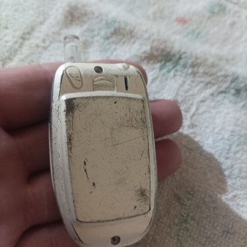 Lighter used, mobile phone shaped