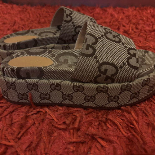 Gucci platform sandals size 38 new, beige brown