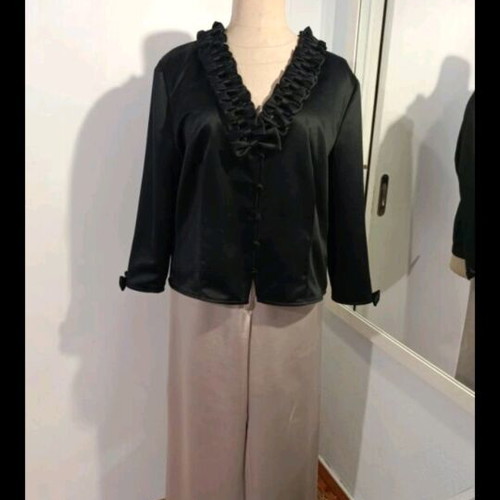 Romantic women's spring jacket like new, black