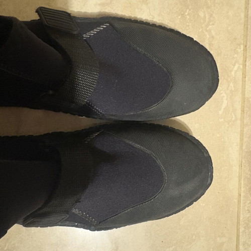 Typhoon sailing shoes size 42 with Porsche carrying case