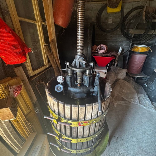 Grape press, Italian made