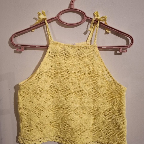 Reserved yellow knitted top with tied straps, like new, size S