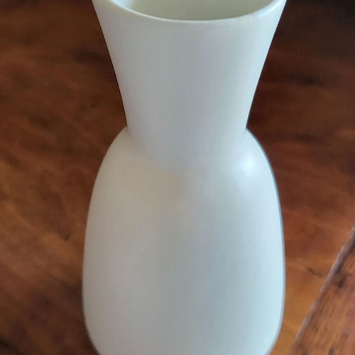Keramikos ceramic vase like new, white matte finish