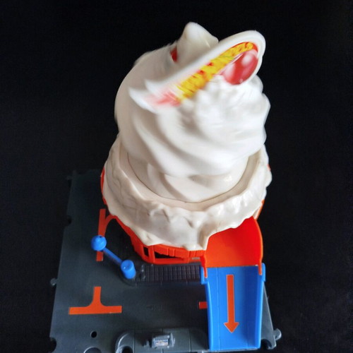 Hot Wheels Ice Cream Track like new