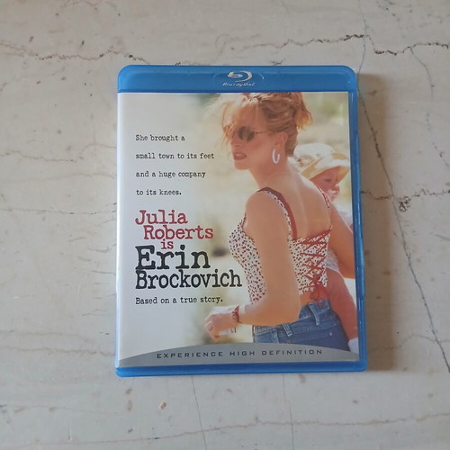 Blu-Ray movies like new, pack of 2 with Greek subtitles