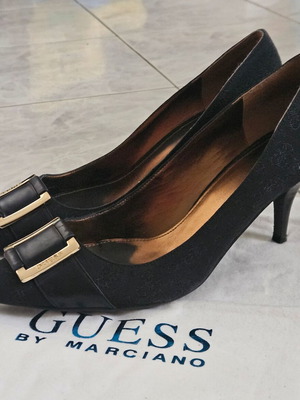 Guess by Marciano pumps size 41