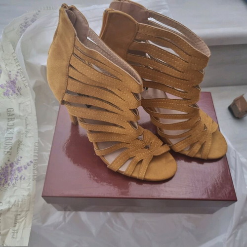 Women's sandals used, pack of sizes 38 and 39