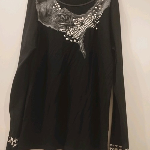 Batida women's black blouse with design and pearls like new, L/XL