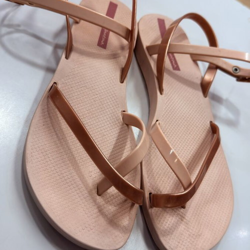 Ipanema sandals new pink size 39