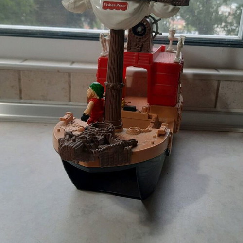 Fisher Price Great Adventures pirate ship used with 2 pirates