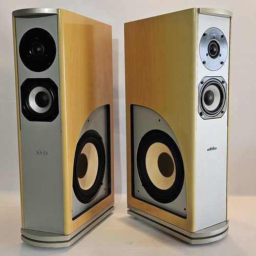 Audioline Cherry 141 GR Bookshelf Speakers like new, 3 way bass reflex