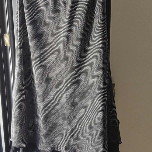 Muslin skirt black and white satin lining size M like new