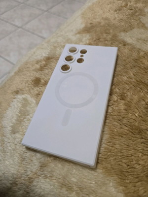 Samsung Galaxy S24 Ultra case white like new