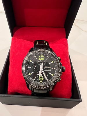 Ανδρικό ρολόι Seiko Sportura Chronograph μεταχειρισμένο με μαύρο δερμάτινο λουράκι