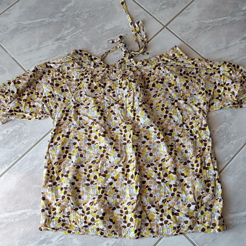Casual blouses pack of 20 Small like new, multicolor