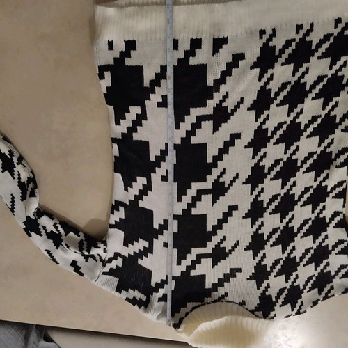 Knitted turtleneck sweater black and white like new