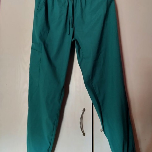Nursing uniform like new, size M, elastic pants with side pockets