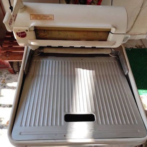Πλυντήριο ρούχων Hoover Model O354 μεταχειρισμένο, 5 κιλά, 1950