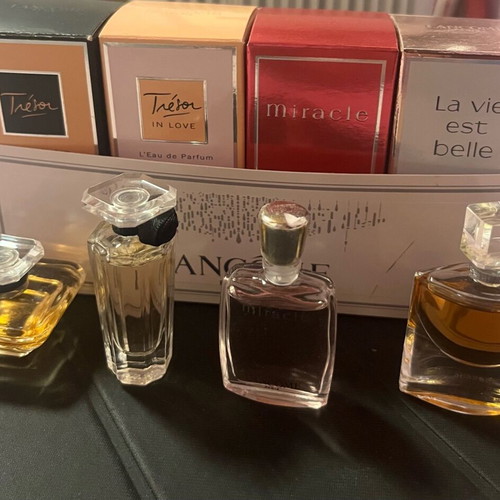 Lancôme perfume set like new with 4 Eau de Toilette