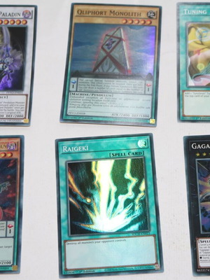 Yu-Gi-Oh! cards first edition set of 6, foil and common, like new