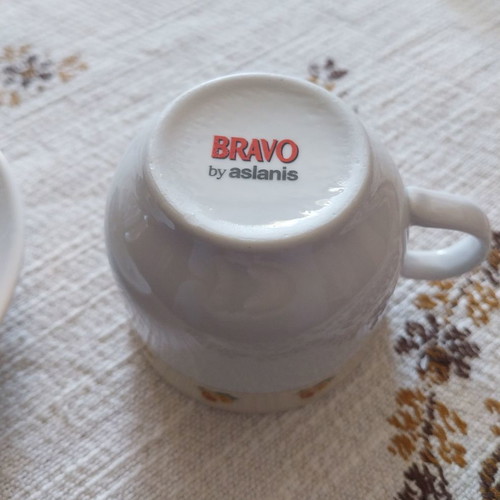 Aslanis collectible coffee cup used