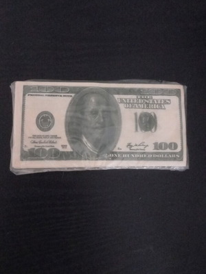 Napkins new with 100 dollar design