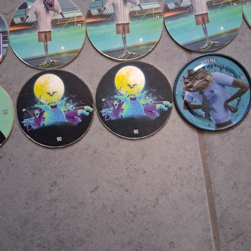 Chipicao Hotel Transylvania 2018 collectible caps set of 86, like new
