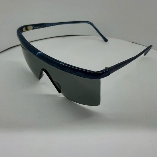 Sunglasses like new with blue marble frame and black tinted lenses