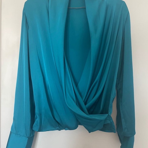 MY T turquoise wrap shirt like new, size L