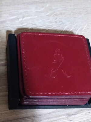 Jonny Walker coasters set of 6 in wooden box like new, bordeaux