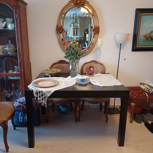 Dining table like new, extendable, wenge color, 1.20x0.90 m