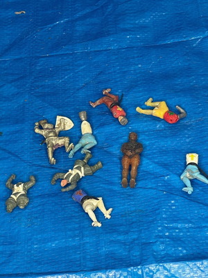 Vintage figures like new