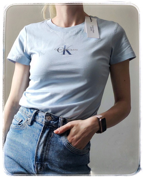 Calvin Klein Women Tshirt Small