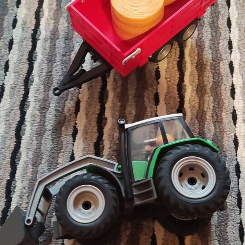 Playmobil tractor used in good condition