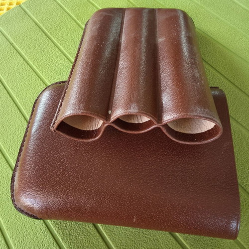 Leather Travel Cigar Case like new, brown, three slots