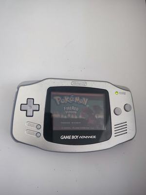 Κονσόλα Game Boy Advance Nintendo μεταχειρισμένη με παιχνίδι Pokémon