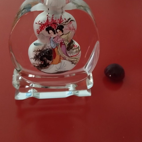 Traditional Chinese Snuff Bottle new with original box