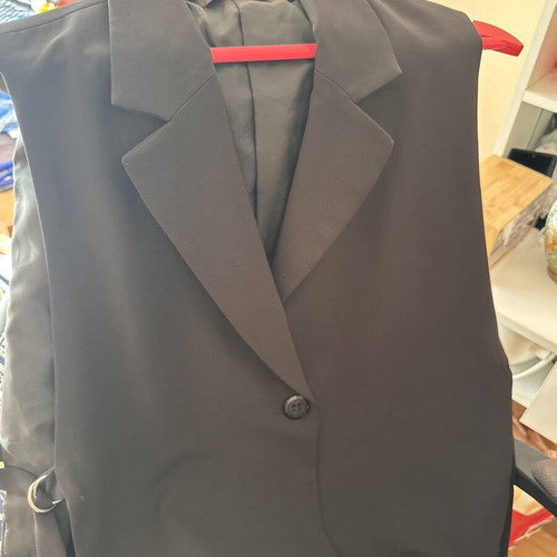 Black vest like new with side openings, size L