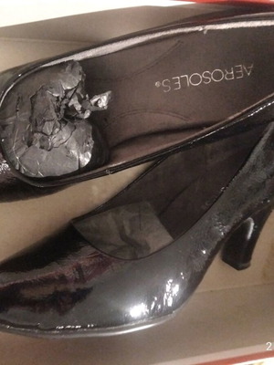 Aerosoles black leather patent anatomical pumps like new size 37