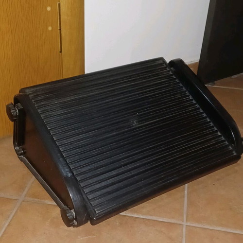 Office footrest slightly used in very good condition